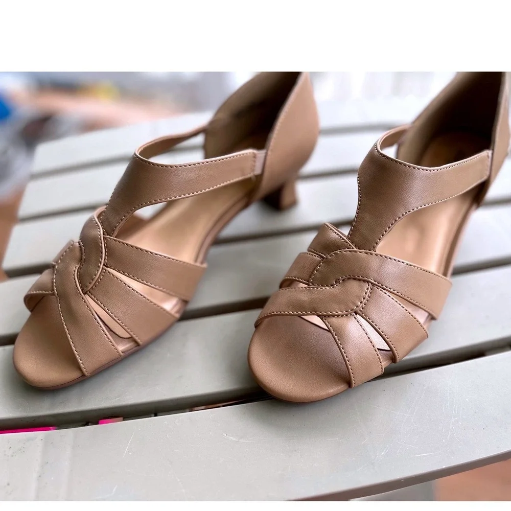 Easy Street Essie Nude Dress Sandals Womens 7.5 W Wide Low Kitten Heel Strappy